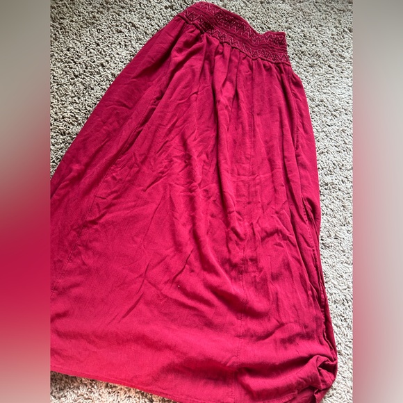 Abercrombie & Fitch | Boho Smocked Embroidered Waist Split Side Red Midi skirt - Picture 10 of 11